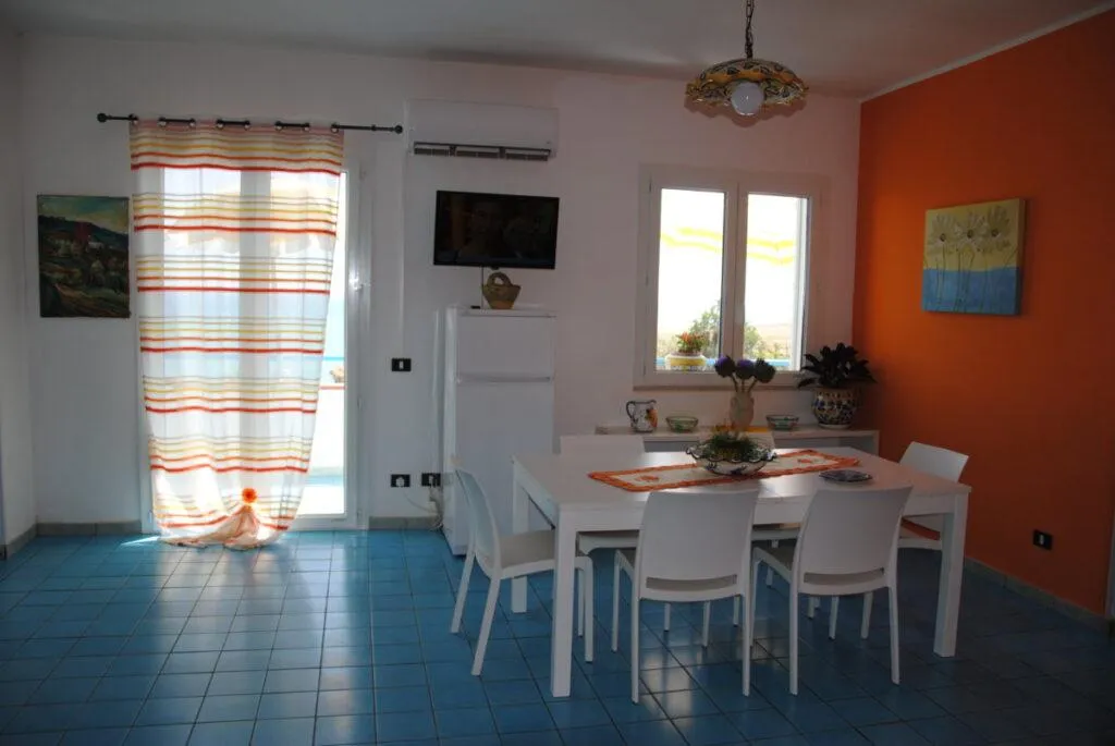 APARTMENT FOUR BEDROOMS Room, Lumia Case Vacanze, Catania