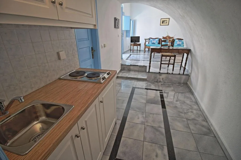 STUDIO WITH DOUBLE BED Room, Aethrio Sunset Village, Santorini
