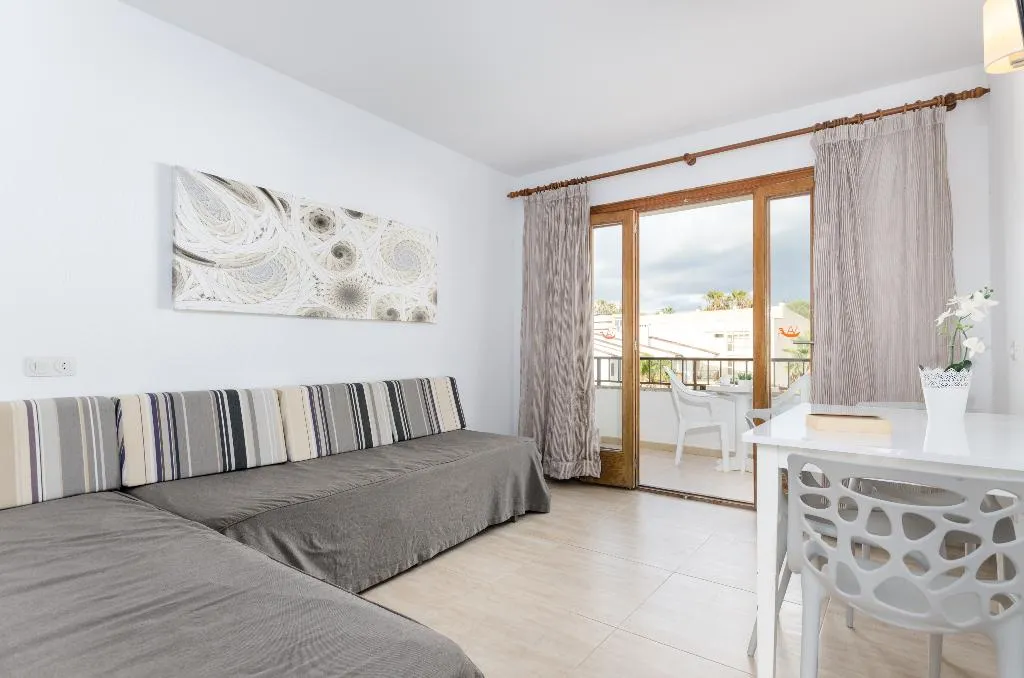 APARTMENT ONE BEDROOM Room, Yourhouse Venecia, Majorca