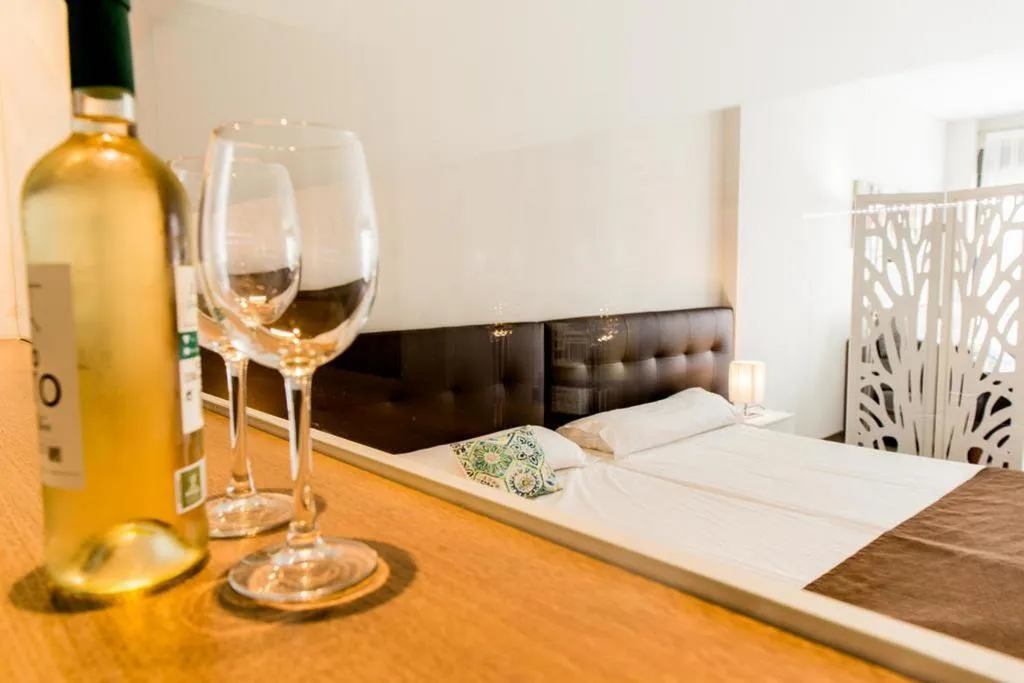 STUDIO CAPACITY 4 Room, Dimona Suites, Costa Del Sol