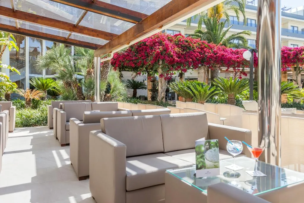 Bar, Zafiro Palmanova, Majorca
