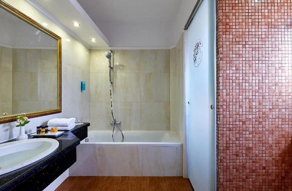 SUITE GARDEN VIEW Room, Alexander Beach Hotel & Village Resort, Crete