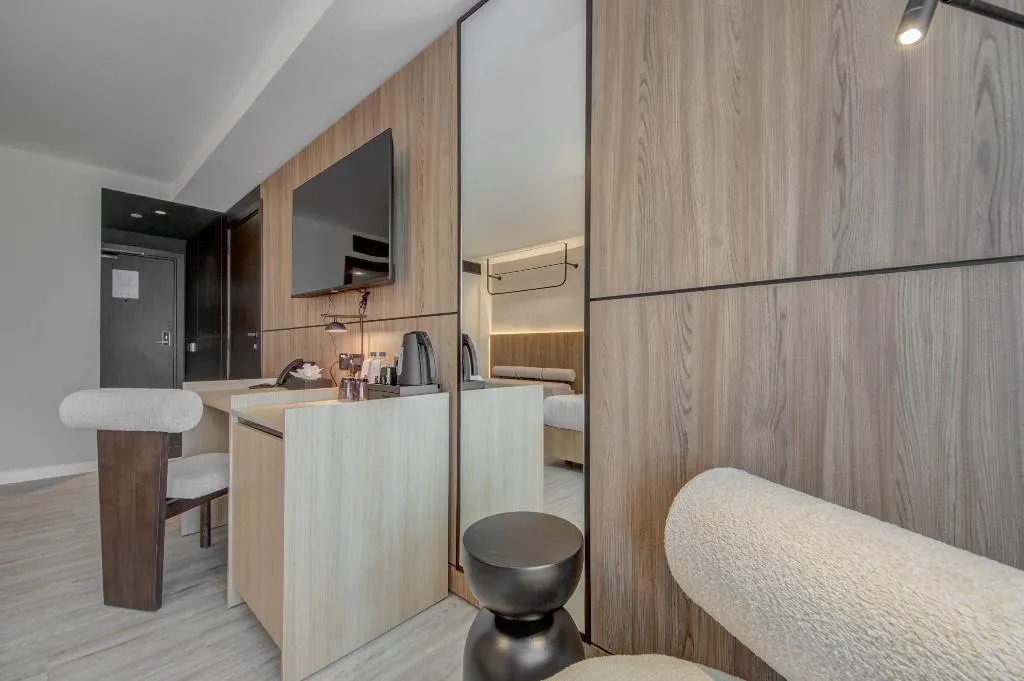 Double or Twin SUPERIOR WITH BALCONY Room, Noru Hotel, Malta