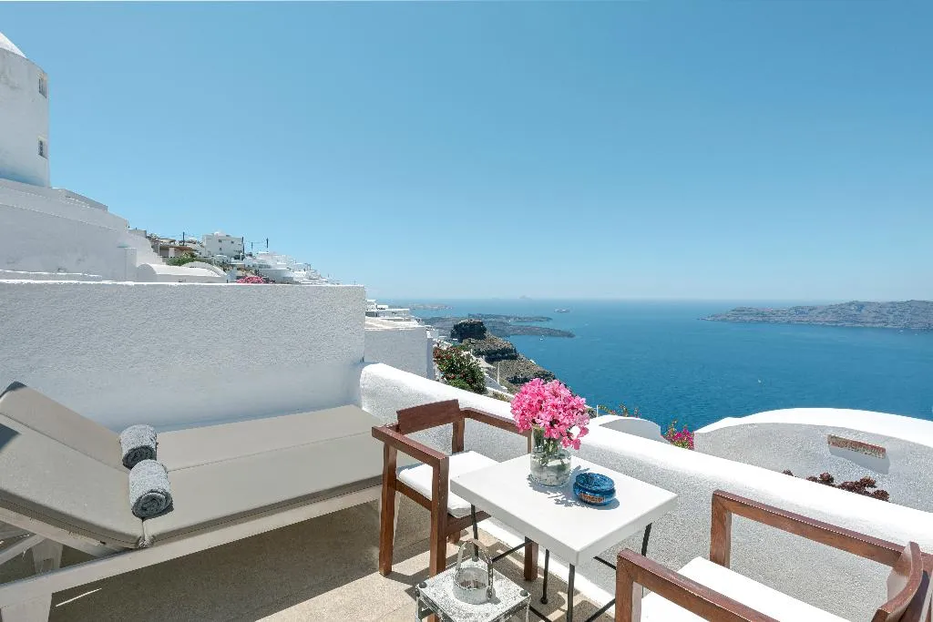 STUDIO DELUXE Room, Afroessa Hotel, Santorini