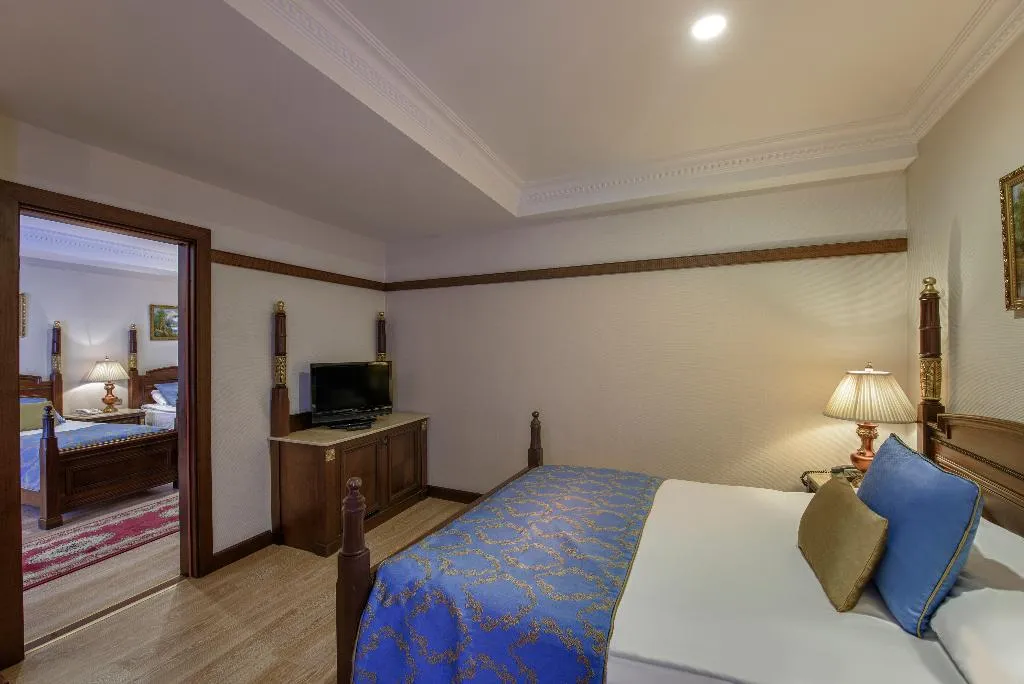 JUNIOR SUITE RUN OF HOUSE Room, Delphin Palace, Antalya