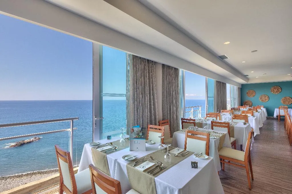 Restaurant, Orca Praia, Madeira