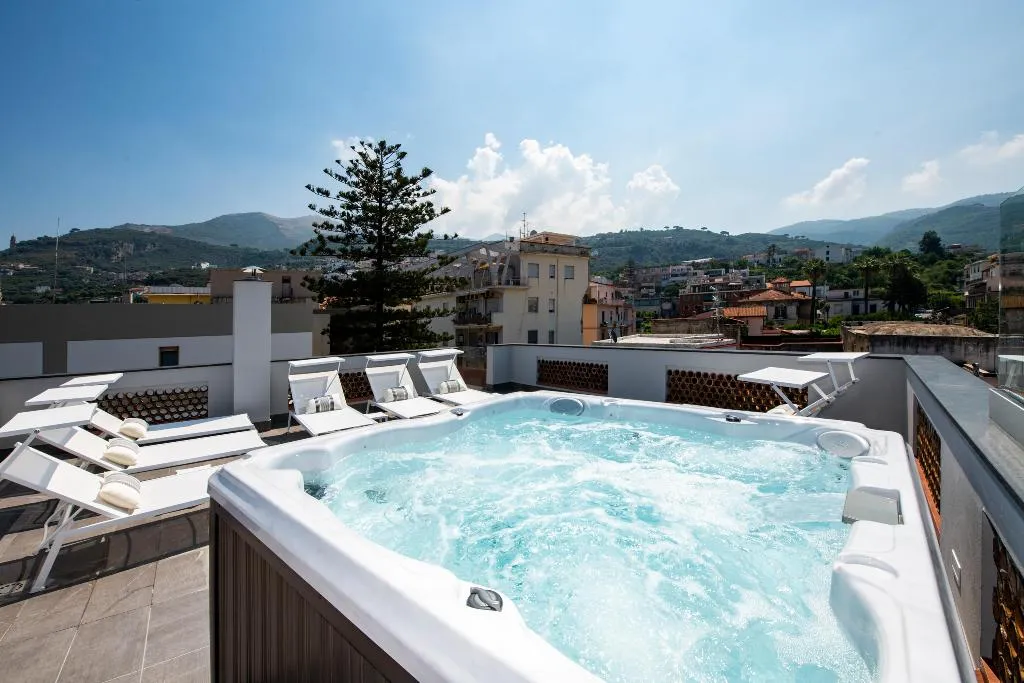 Pool, Don Giulio Luxury Rooms, Naples