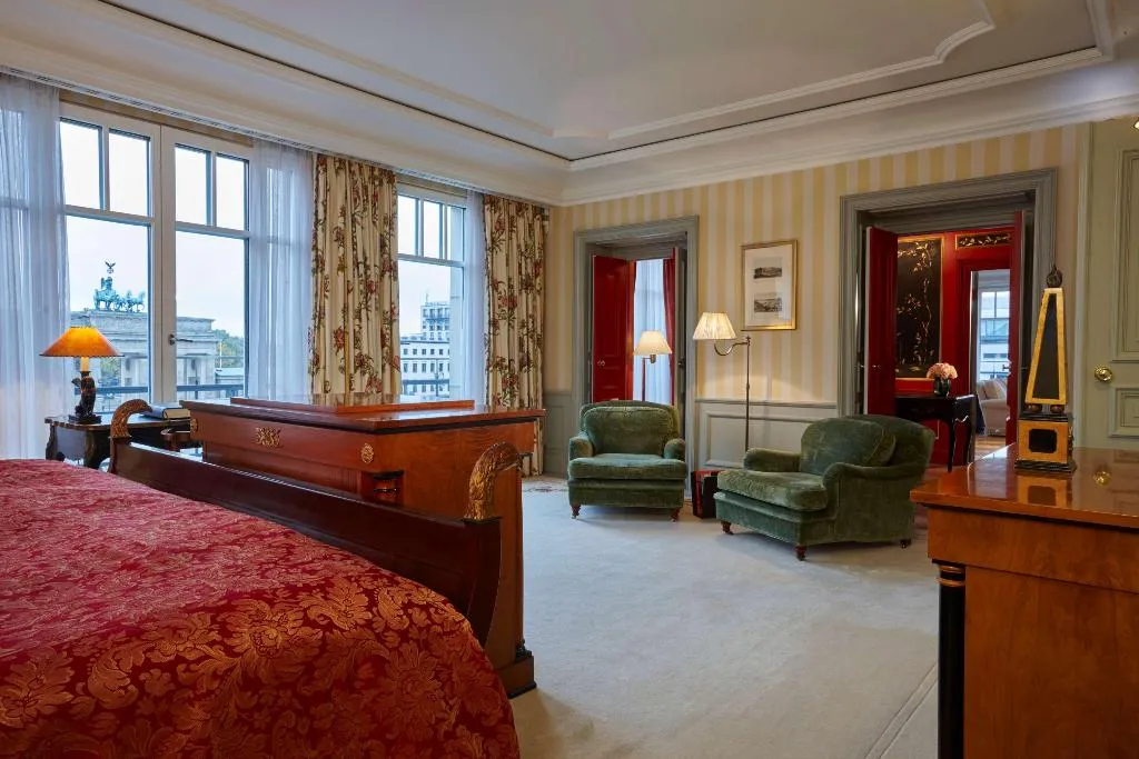 SUITE STANDARD Room, Adlon Kempinski Berlin, Berlin