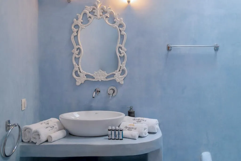 VILLA WITH PRIVATE POOL Room, Desiterra Resort, Santorini