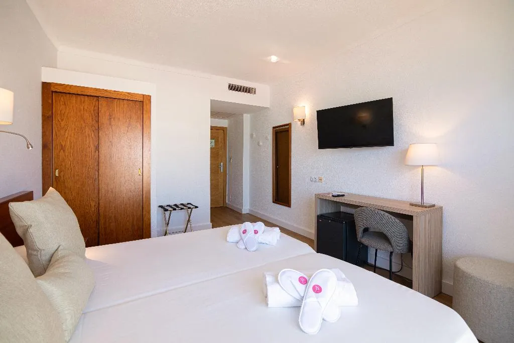 Double or Twin SIDE SEA VIEW Room, JS Miramar, Majorca