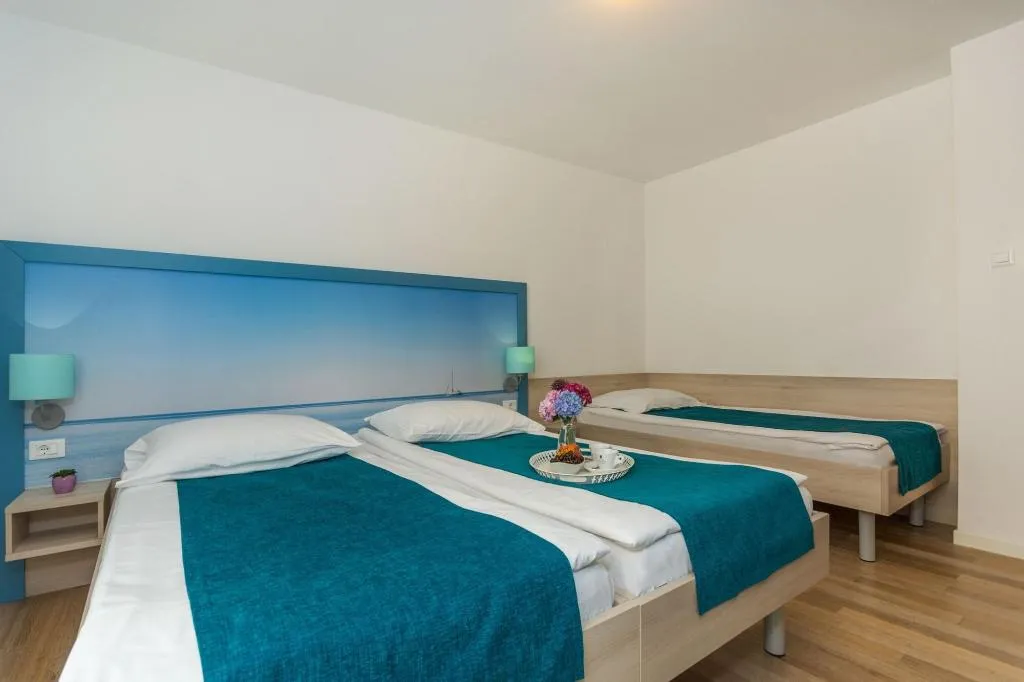 Room, Vista, Istria