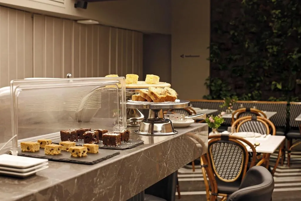 Restaurant, Lozenge Hotel, Athens
