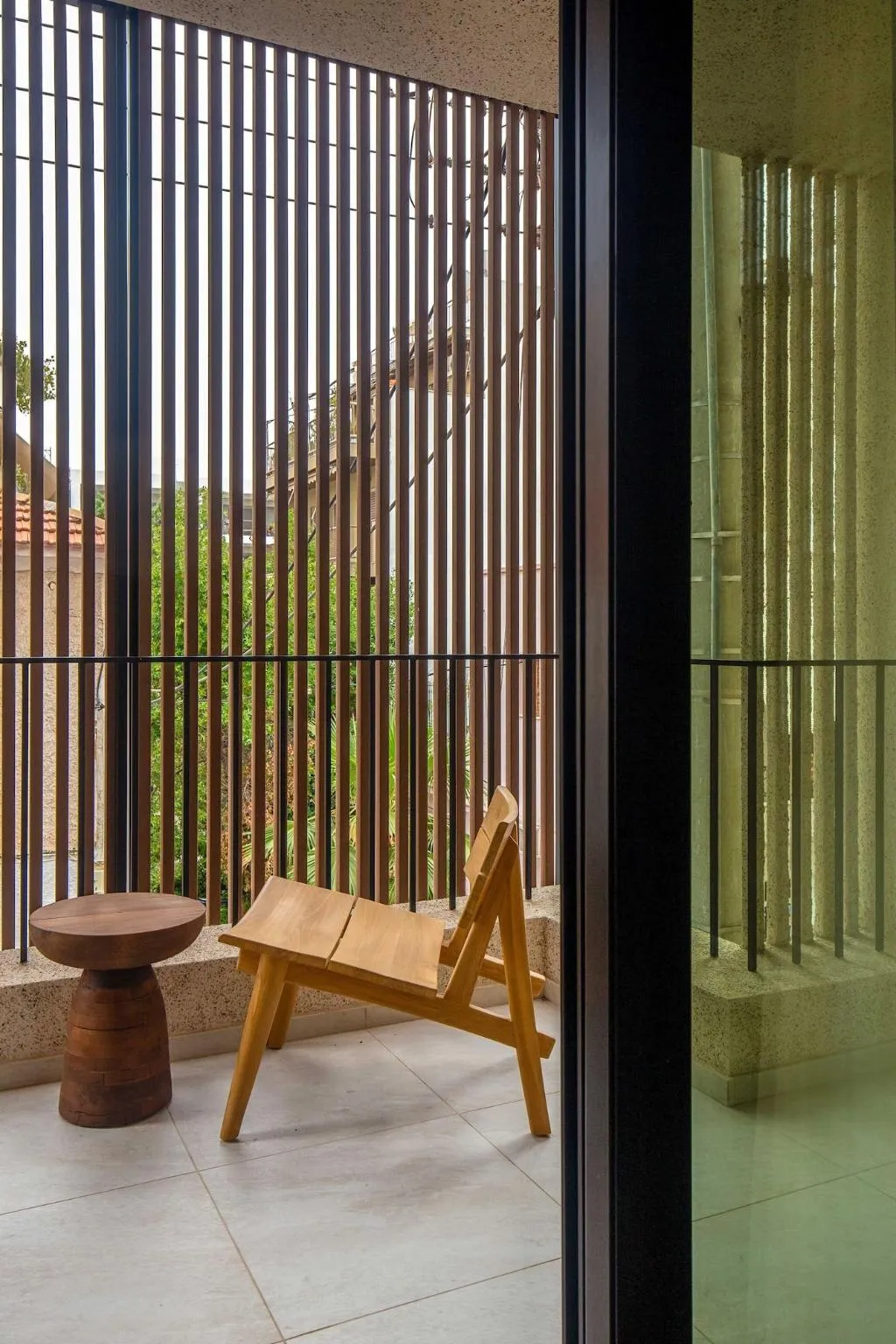 Room, Newel Psychiko, Athens
