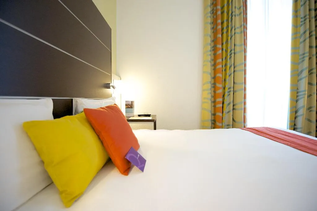 Double or Twin STANDARD Room, Mercure Napoli Centro Angioino, Naples