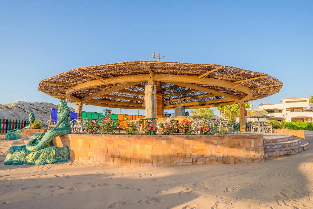 Bar, Ivy Cyrene Island  Aquapark Resort, Red Sea Riviera