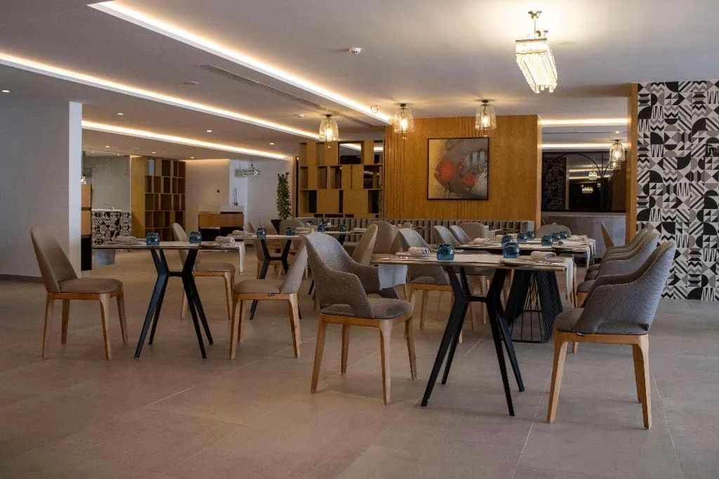 Restaurant, Hilton Skanes Monastir Beach Resort, Tunisia