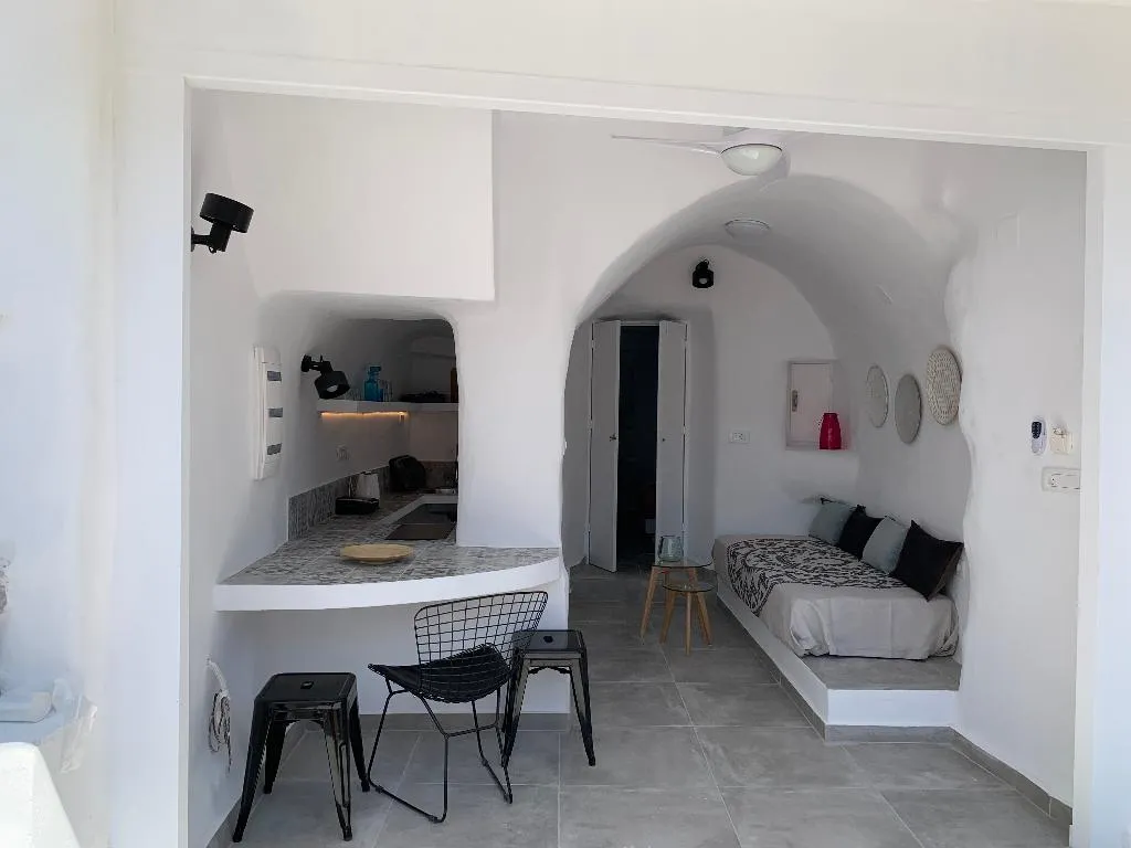 VILLA WITH JACUZZI Room, Timedrops Santorini, Santorini