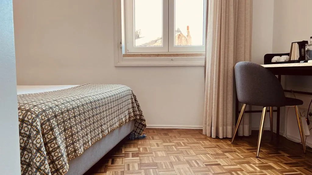 DOUBLE QUEEN SIZE BED Room, Monte Belvedere Hotel By Shiadu, Lisbon