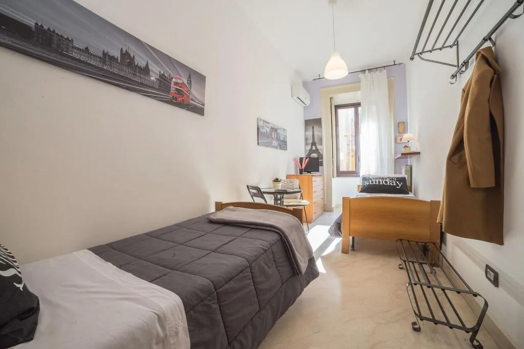 Room, Catania Inn, Catania