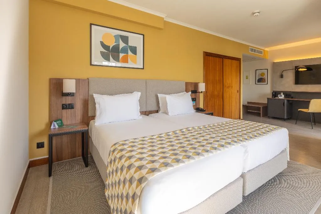 TWIN Accessible Room, Holiday Inn Algarve Albufeira, an IHG Hotel, Algarve