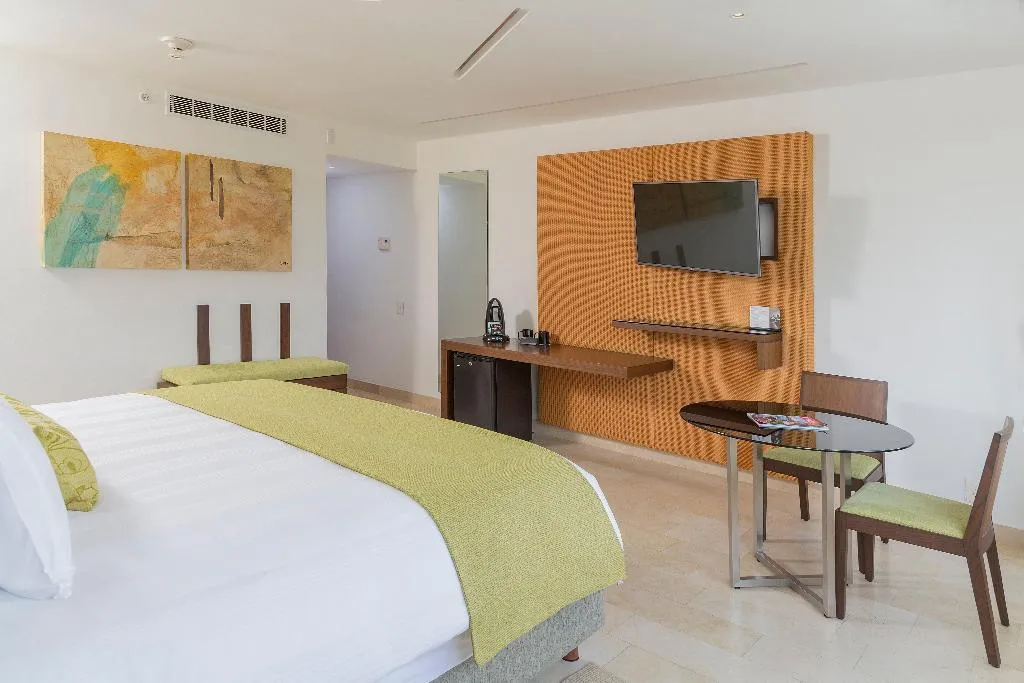 DOUBLE CLASSIC KING BED Room, InterContinental Presidente Cancun Resort, Cancun Area
