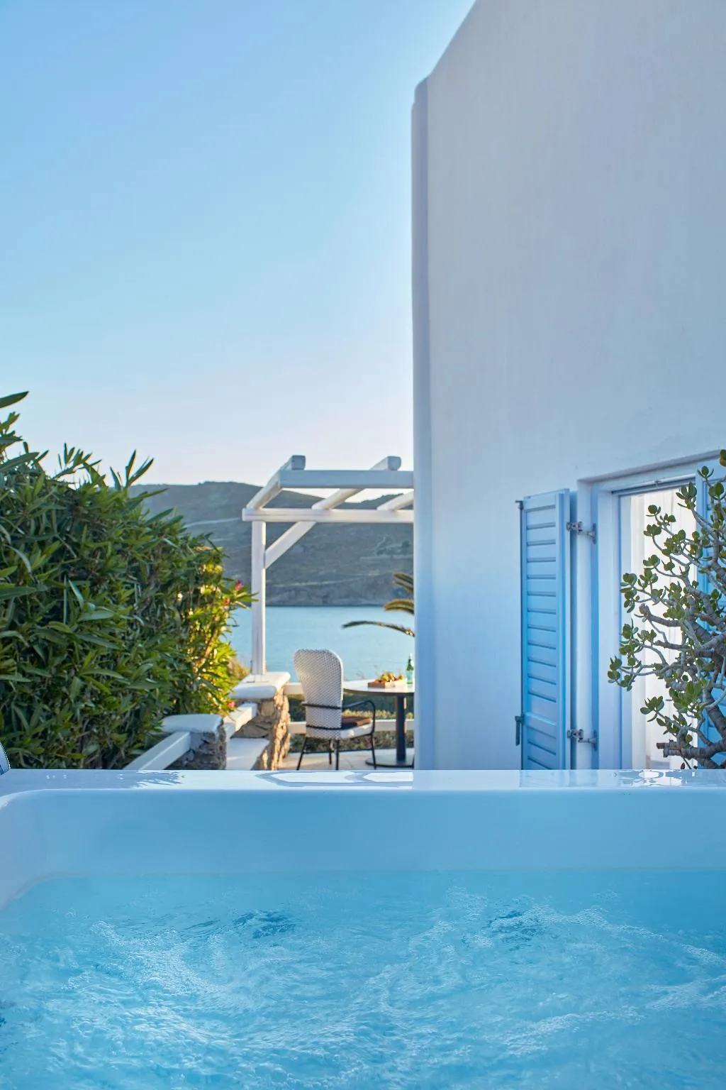 SUITE WITH JACUZZI Room, Archipelagos Hotel, Mykonos