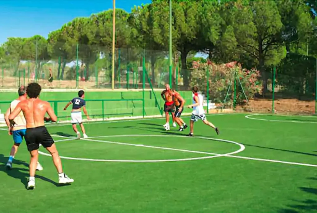 Sports and Entertainment, MClub Cala Regina, Catania