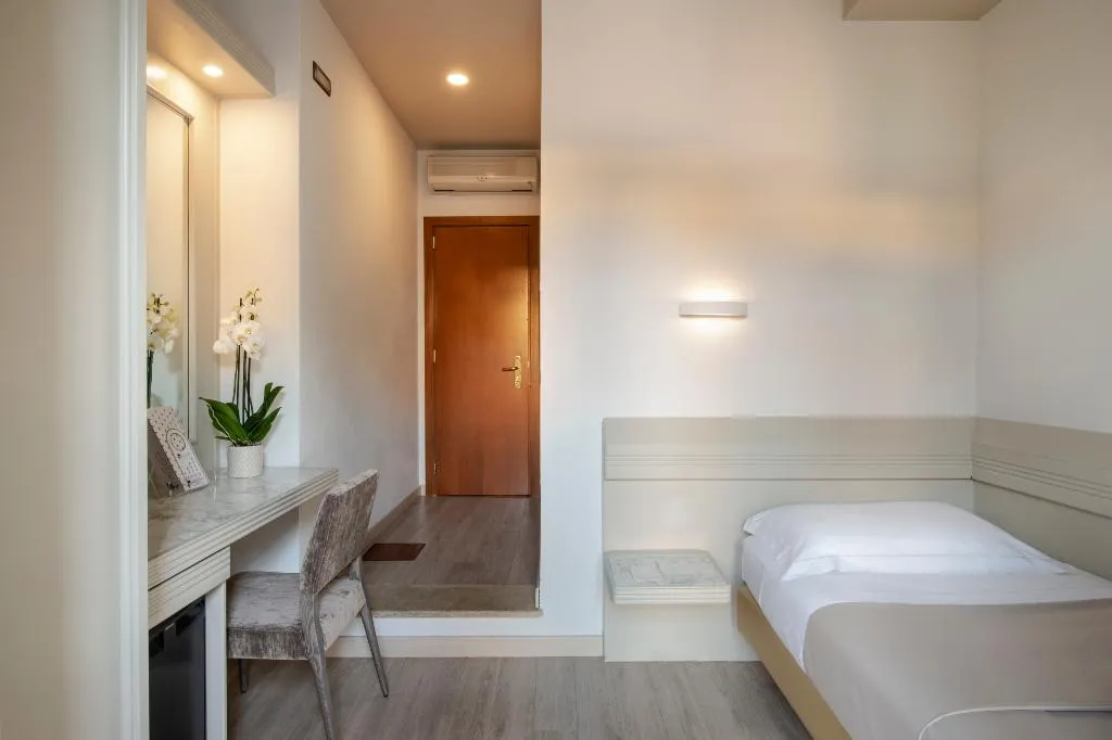 Room, Grifone - Meetings & Spa, Florence