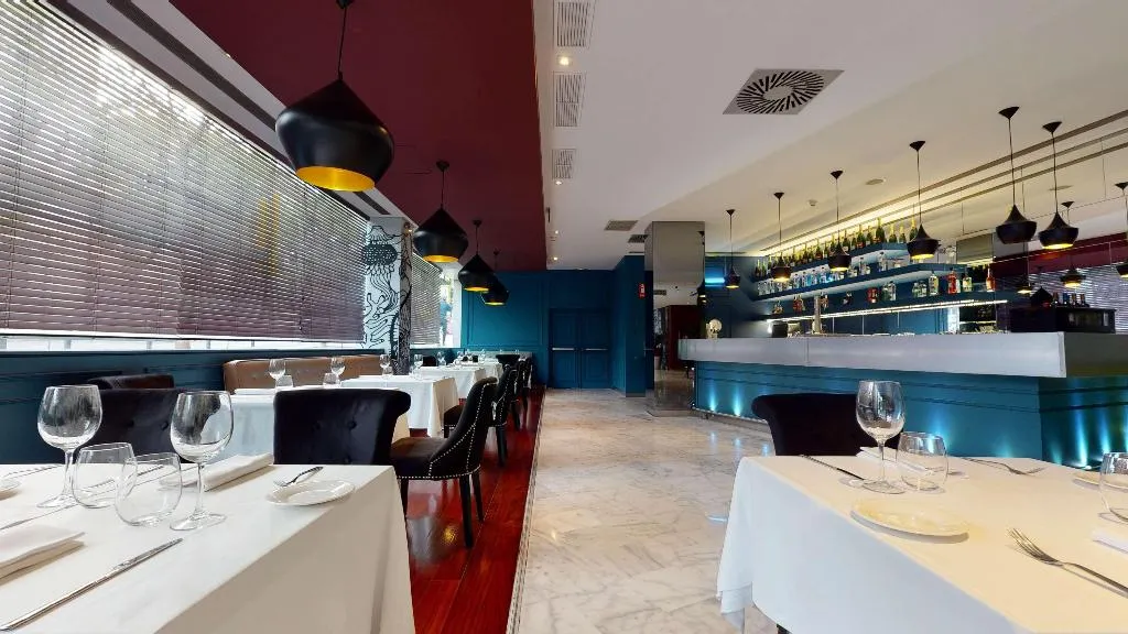 Restaurant, Radisson RED Madrid, Madrid