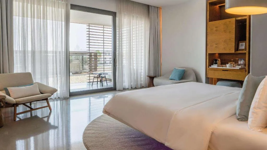 DOUBLE WITH VIEWS Room, Nikki Beach Resort & Spa Dubai, Dubai