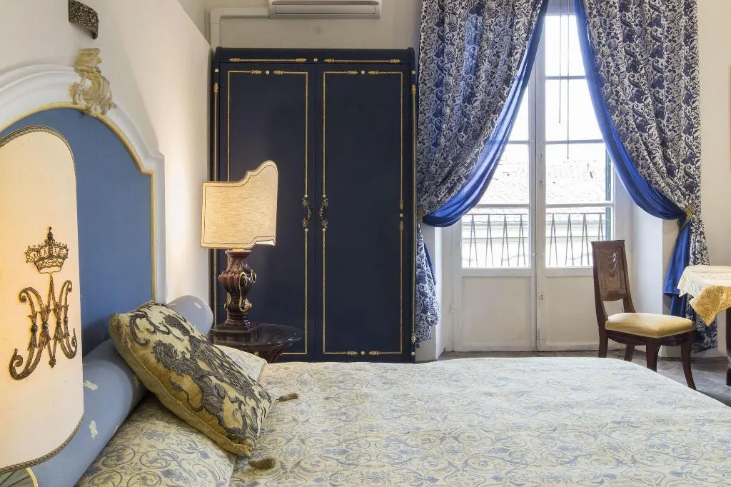 Room, Perla Js, Florence