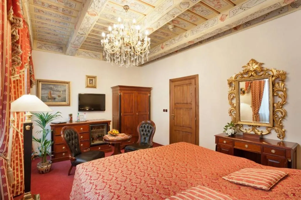 DOUBLE STANDARD Room, Hotel U Zlatého Stromu Prague by BHG, Prague