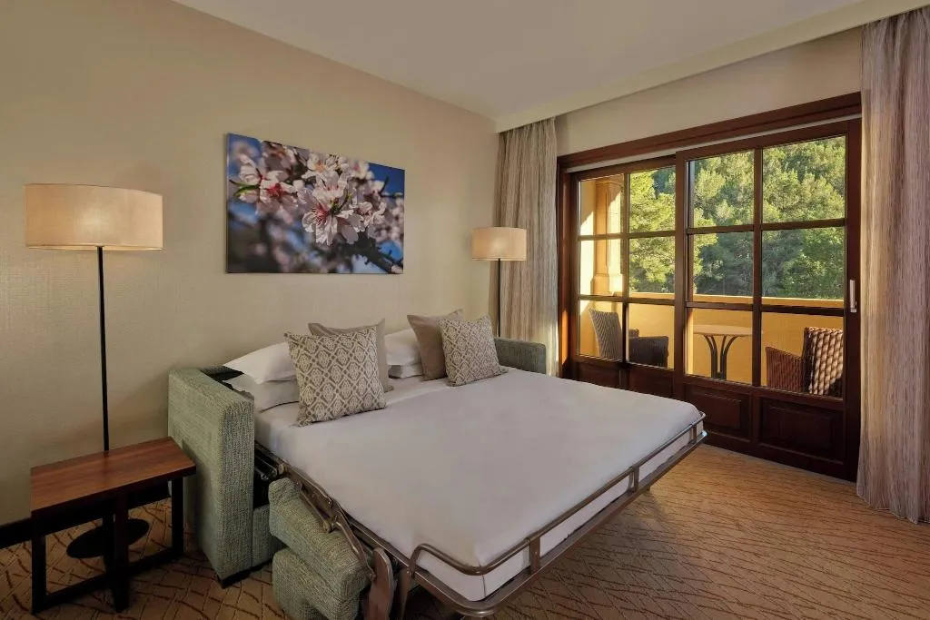 TWIN DELUXE WITH BALCONY Room, Sheraton Mallorca Arabella Golf Hotel, Majorca