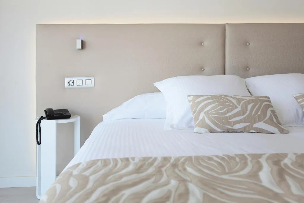 Double or Twin GARDEN VIEW Room, Iberostar Waves Cala Millor, Majorca