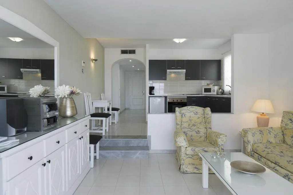 Room, Miraflores Beach & Country Club, Costa Del Sol