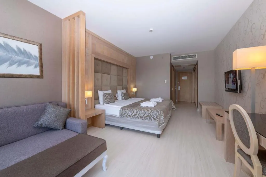 DOUBLE SUPERIOR LAND VIEW Room, FashionTV Luxe Resort, Antalya