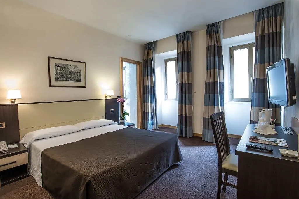 Double or Twin STANDARD Room, Tritone, Rome