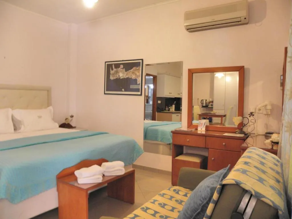 APARTMENT CAPACITY 2 Room, Irida Resort Suites, Athens