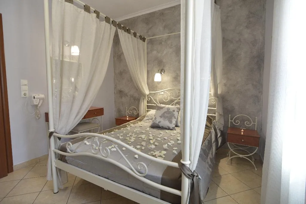 APARTMENT SUPERIOR ONE BEDROOM Room, Polydefkis Hotel, Santorini