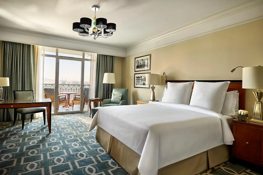 DOUBLE DELUXE KING BED Room, Four Seasons Hotel Cairo at Nile Plaza, Cairo