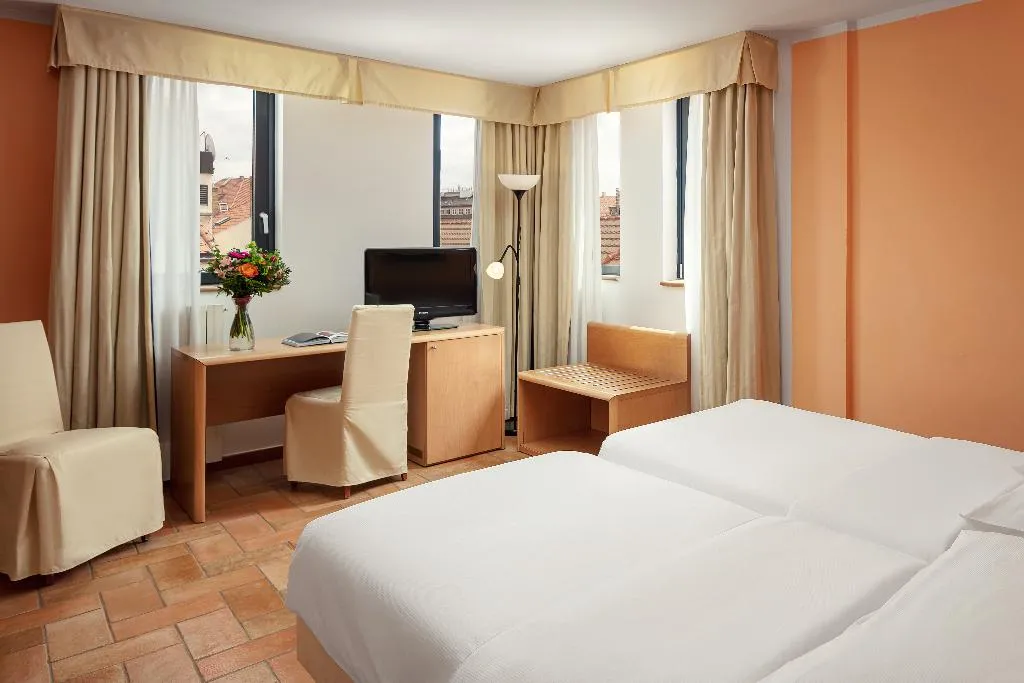 SUITE CAPACITY 4 Room, hotel Roma Prague, Prague