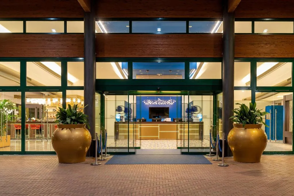 General view, Doubletree by Hilton Milan Malpensa Solbiate Olona, Milan