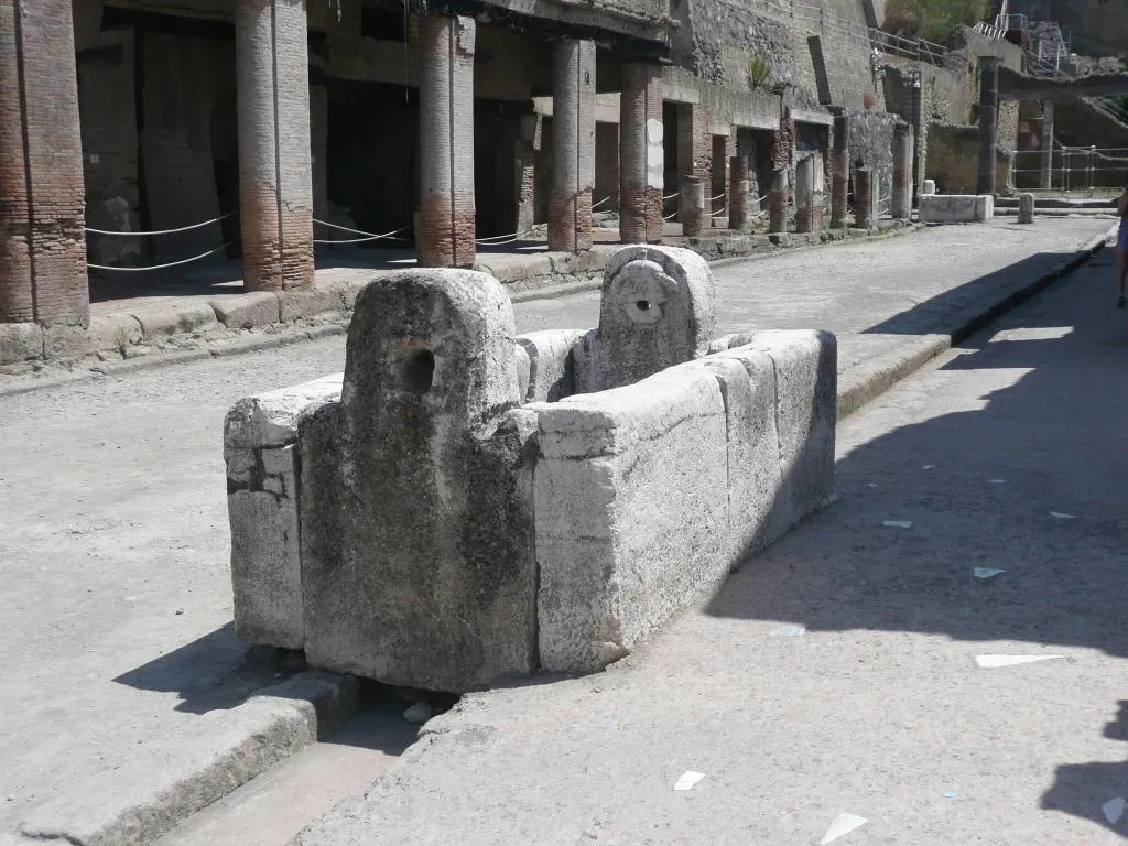 General view, I Papiri, Naples