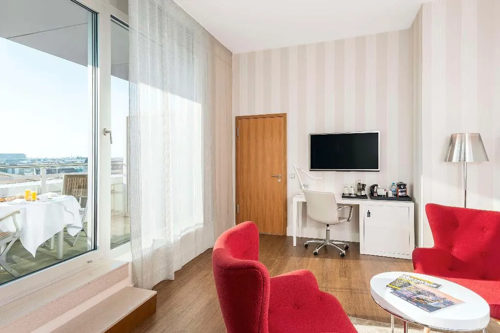 Room, NH Collection Berlin Mitte Friedrichstrasse, Berlin