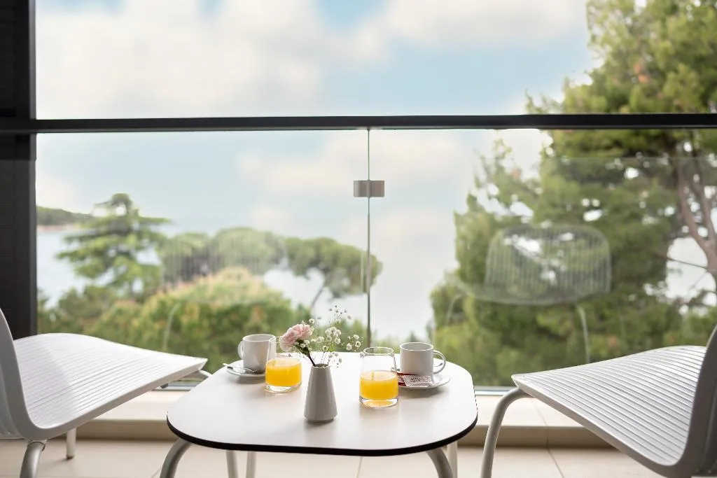 DOUBLE PREMIUM SEA VIEW Room, Hotel Parentium, Istria