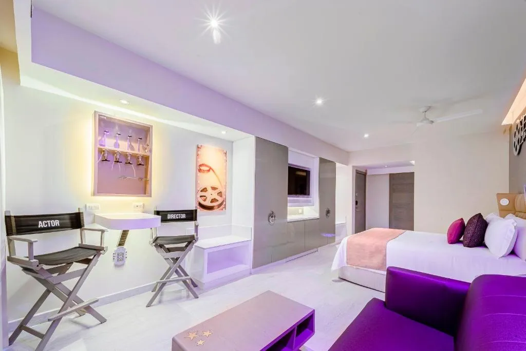 JUNIOR SUITE STANDARD Room, Planet Hollywood Cancun by Royalton, Cancun Area