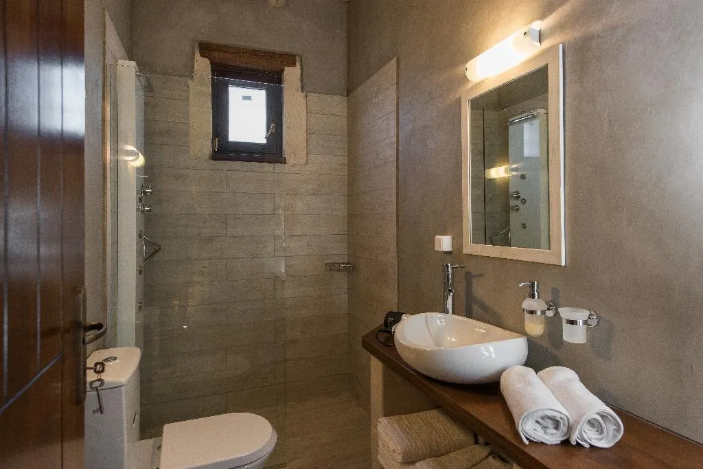 SUITE WITH PRIVATE POOL Room, Lameriana Secret Village, Crete