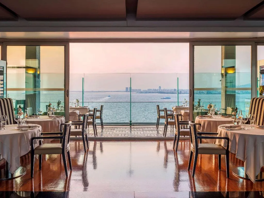 Restaurant, Swissotel Buyuk Efes Izmir, Izmir