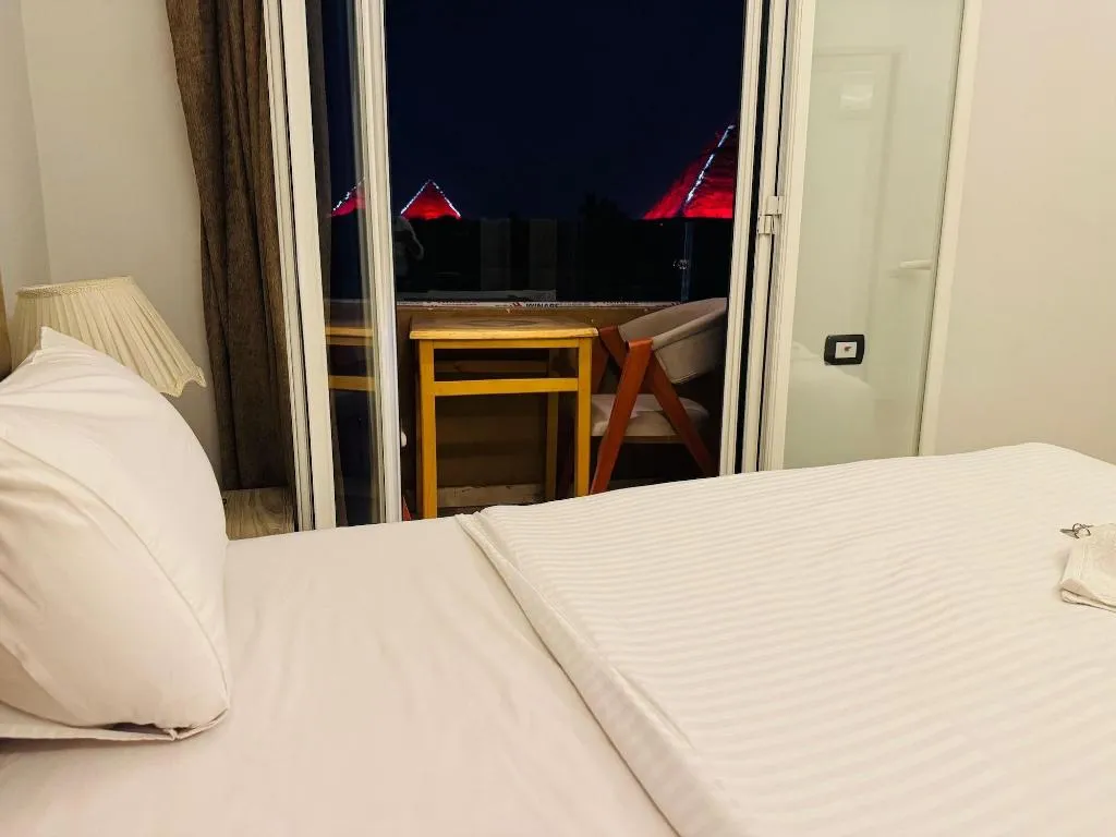 Room, Capital Of Pyramids Hotel, Cairo