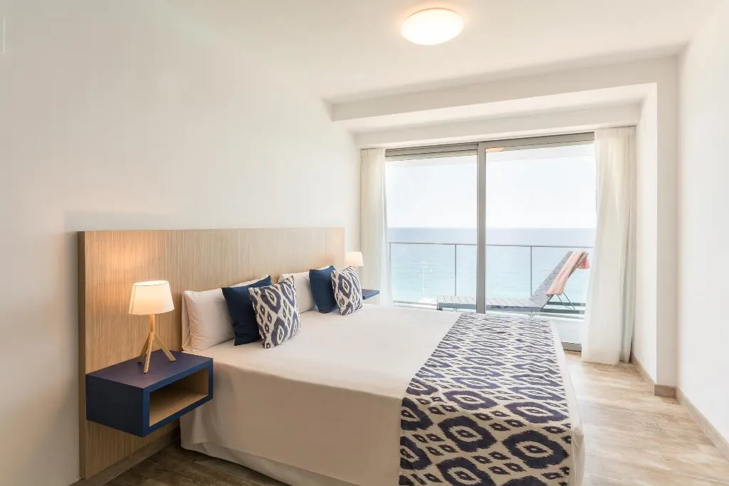 Room, Pierre & Vacances Blanes Playa, Costa Brava
